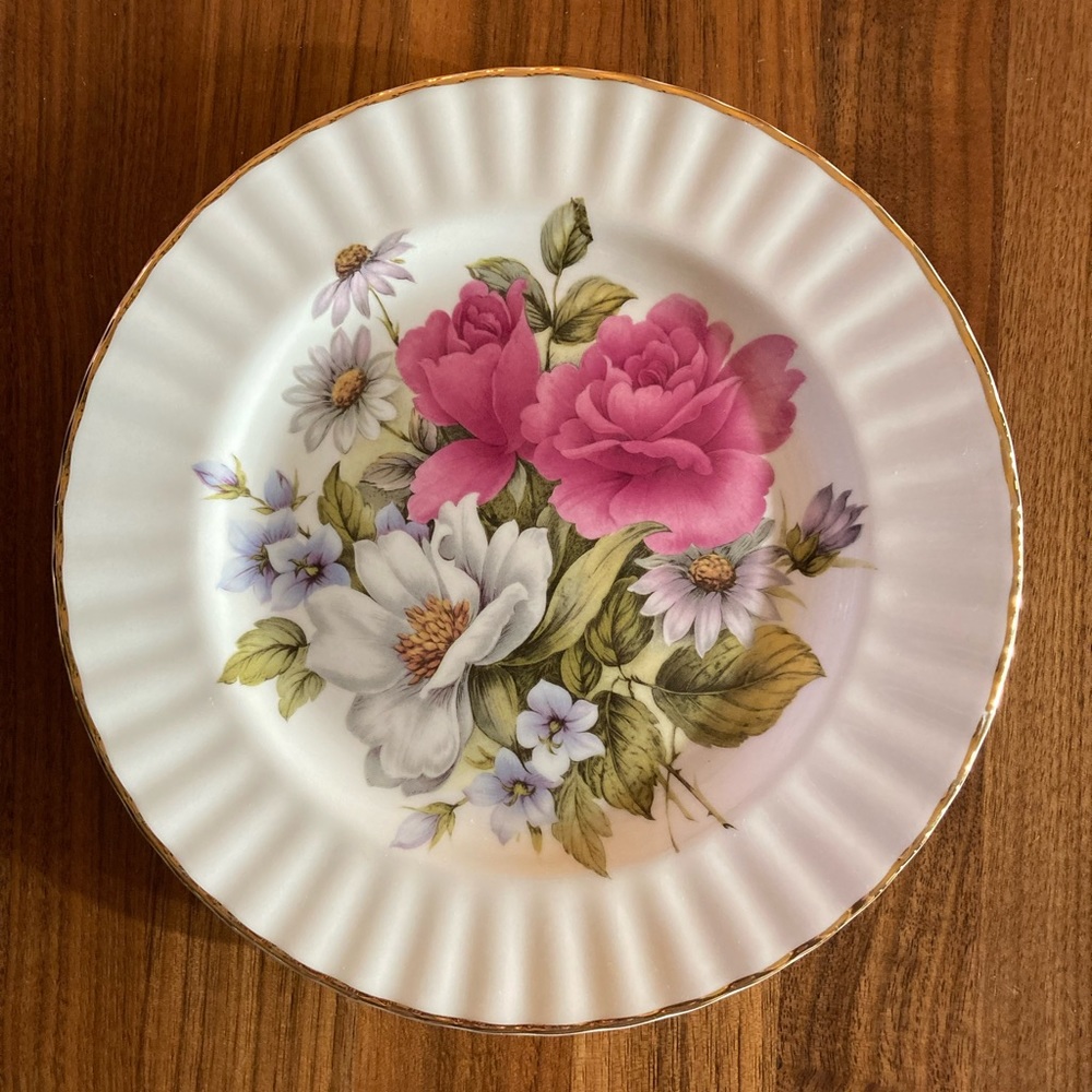 Royale Garden Bone China Plate